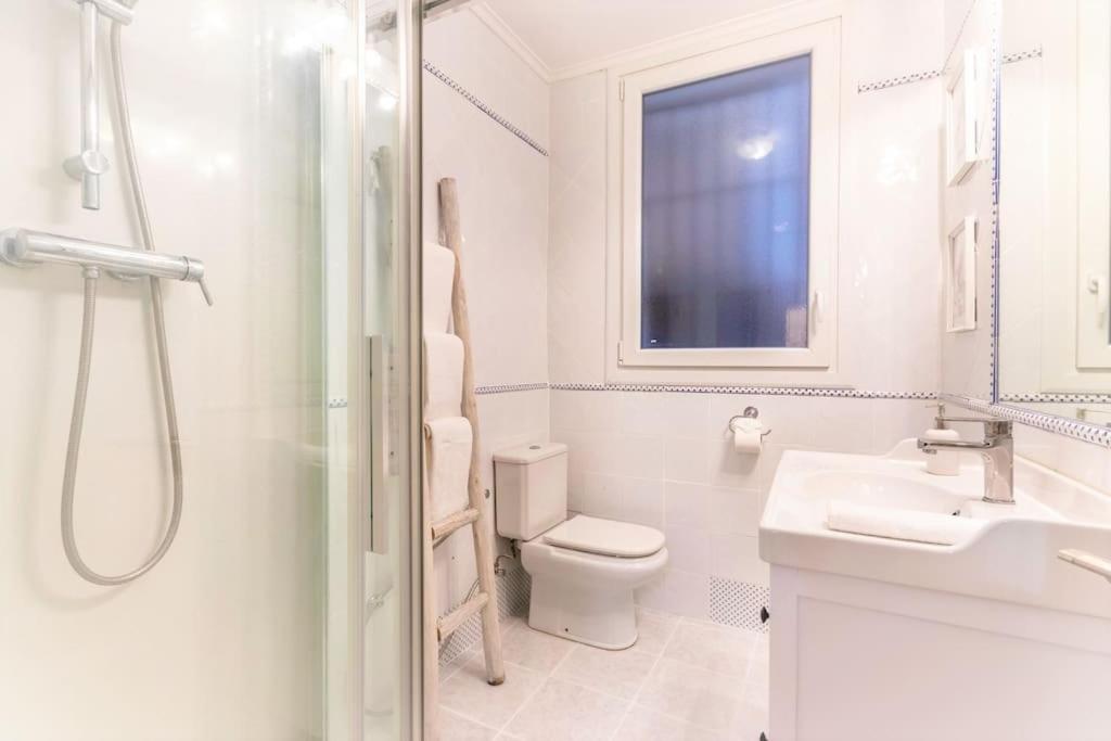 Апартаменты Piso Diseno Deluxe Casco Viejo Entrada Autonoma Y Ascensor Бильбао Экстерьер фото